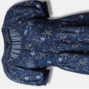 Torrid size 2 smocked dress WITH POCKETS